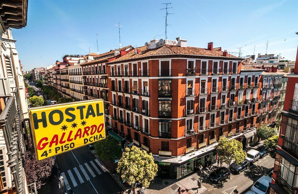 Hostal Gallardo Madrid Luaran gambar